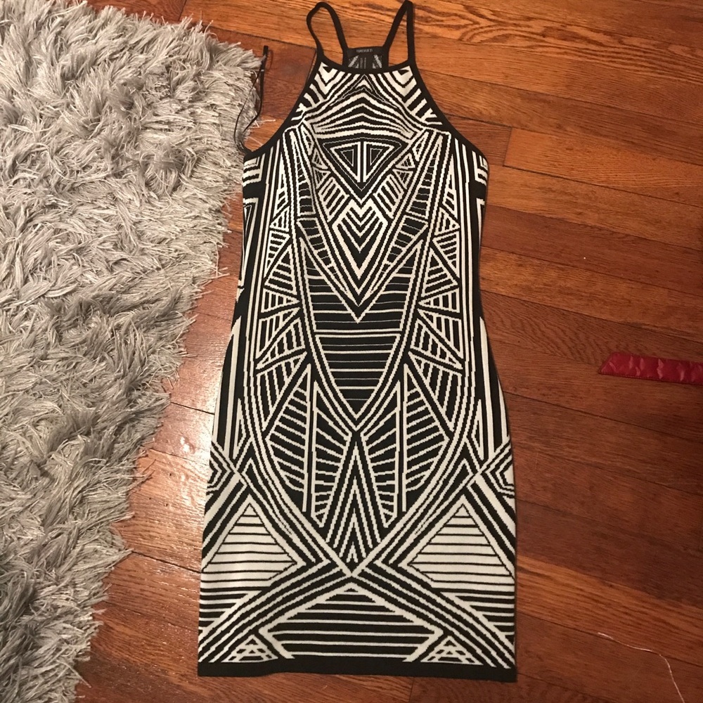 Patterned body con dress